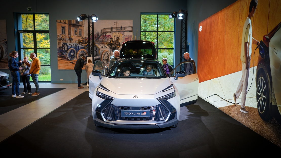 toyota-chr-21-gr-sport